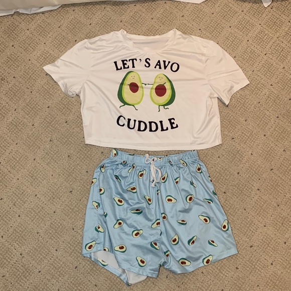 Shein “Let’s Avo-Cuddle” pajama set CROP SHIRT/SHORTS - Picture 1 of 5